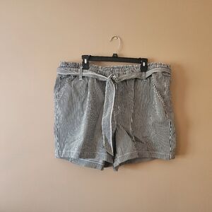 Lane Bryant Shorts -sz 16